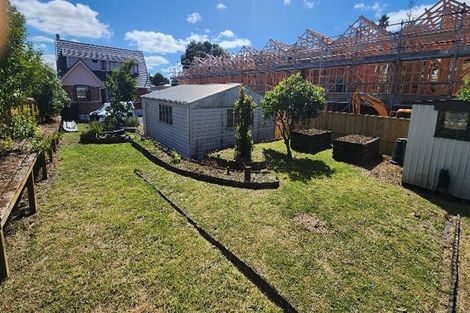 Photo of property in 48 Taikata Road, Te Atatu Peninsula, Auckland, 0610
