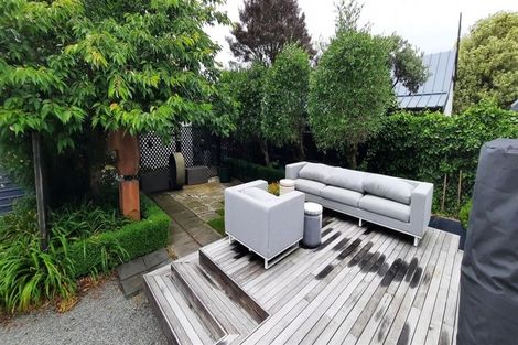 Photo of property in 216 Springfield Road, St Albans, Christchurch, 8014