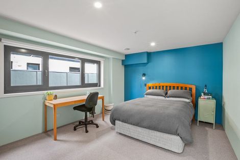 Photo of property in 15 Fillis Street, New Plymouth, 4310
