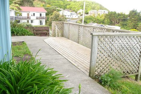 Photo of property in 1/3 Wye Street, Island Bay, Wellington, 6023