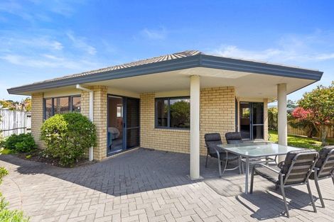 Photo of property in 18 Rosberg Place, Mount Maunganui, 3116