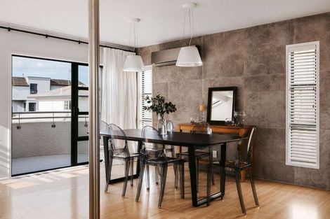 Photo of property in 21a Sunbrae Grove, Mount Maunganui, 3116