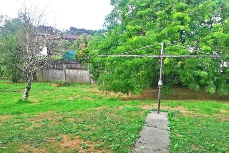 Photo of property in 35 Takapu Street, Henderson, Auckland, 0612