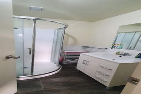 Photo of property in 4/109 Shakespeare Road, Milford, Auckland, 0620