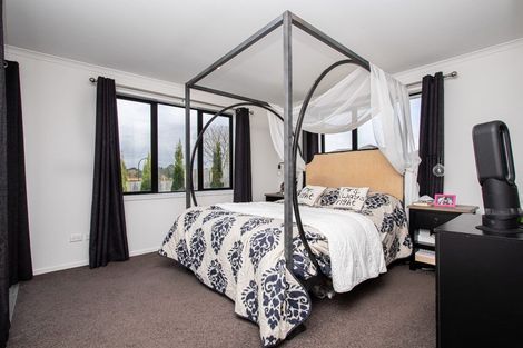 Photo of property in 15 Blackwood Crescent, Glenview, Hamilton, 3206