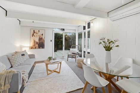 Photo of property in 8/30 Clissold Street, Merivale, Christchurch, 8014