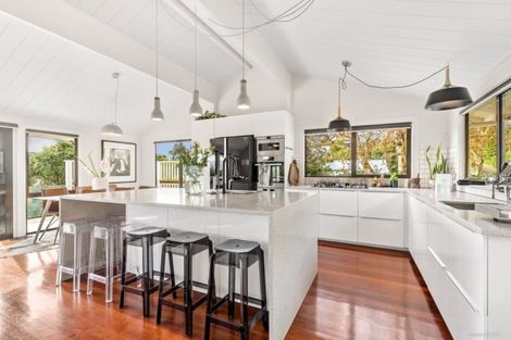 Photo of property in 147 Seatoun Heights Road, Miramar, Wellington, 6022