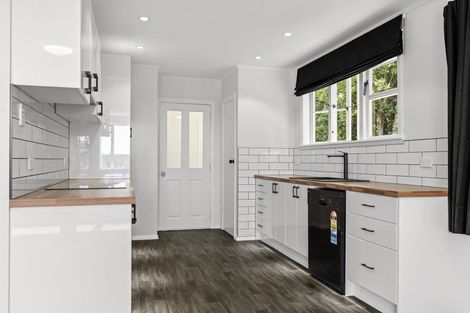 Photo of property in 58a Glenpark Avenue, Frankleigh Park, New Plymouth, 4310