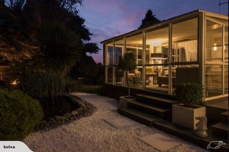 Photo of property in 13 Parkdale Place, Glenview, Hamilton, 3206