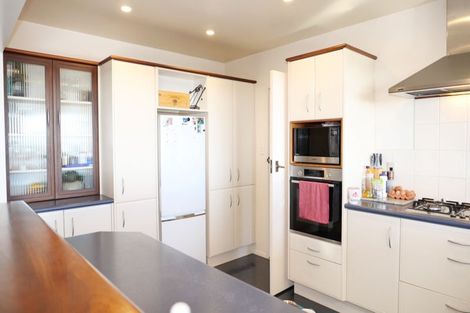 Photo of property in 8 Tui Crescent, Waikanae, 5036