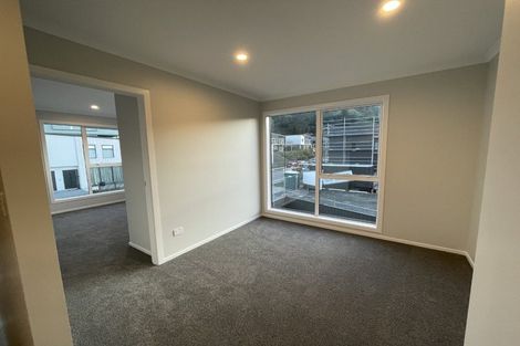 Photo of property in 24 Koreke Close, Kenepuru, Porirua, 5022