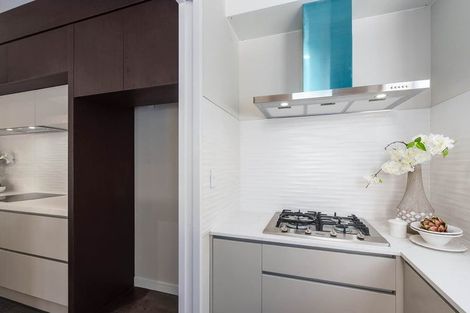 Photo of property in 32 Bounty Road, Long Bay, Auckland, 0630