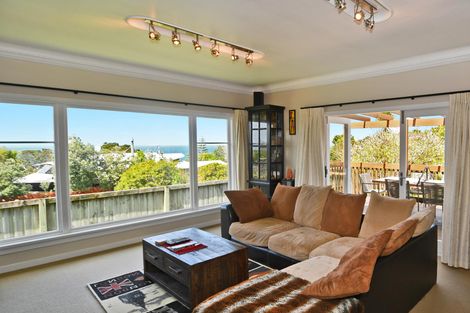 Photo of property in 12 Totara Road, Leigh, 0985