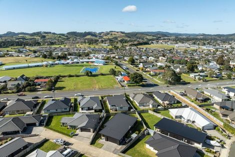 Photo of property in 2 Tupeia Lane, Tikipunga, Whangarei, 0112