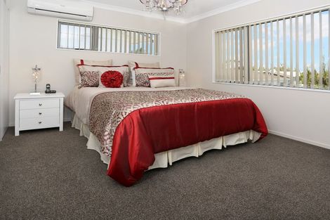 Photo of property in 16a Cedar Heights Avenue, Massey, Auckland, 0614