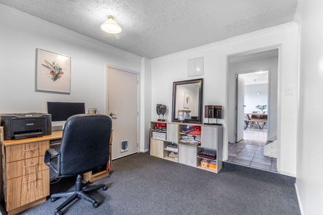 Photo of property in 16 Kildare Place, Waikiwi, Invercargill, 9810