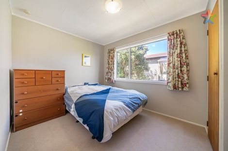 Photo of property in 4 Tarras Grove, Kelson, Lower Hutt, 5010