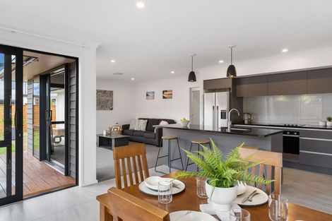 Photo of property in 7 Tuangi Way, Papamoa Beach, Papamoa, 3118