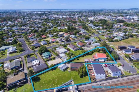 Photo of property in 4 Brandon Road, Glen Eden, Auckland, 0602