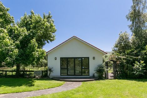 Photo of property in 92 Ellis Wallace Road, Eskdale, Napier, 4182
