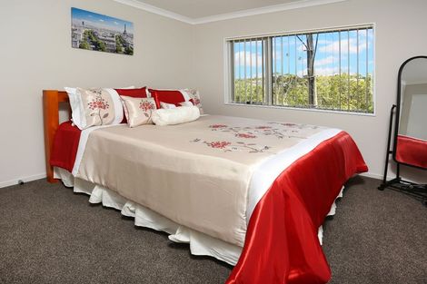 Photo of property in 16a Cedar Heights Avenue, Massey, Auckland, 0614