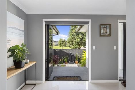 Photo of property in 33 Glenpark Crescent, Bethlehem, Tauranga, 3110