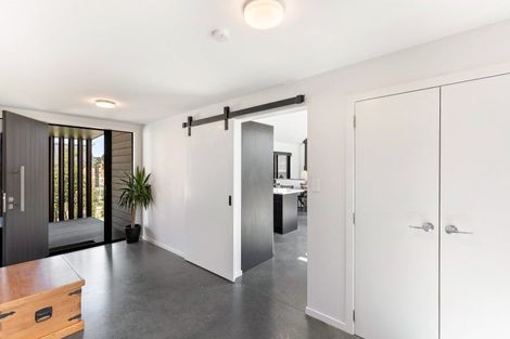 Photo of property in 13 Hackett Road, Jacks Point, Queenstown, 9371