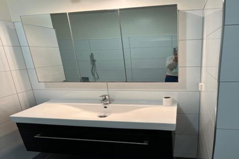 Photo of property in 5/25 Home Street, Mount Victoria, Wellington, 6011