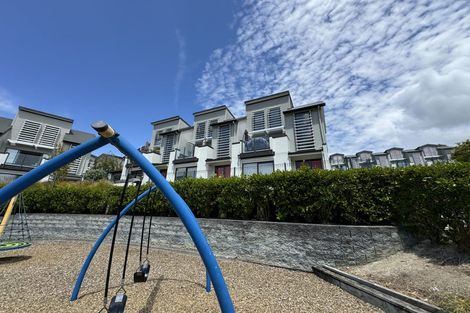 Photo of property in 4 Mangrove Lane, Albany Heights, Auckland, 0632