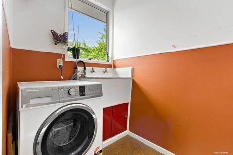 Photo of property in 30 Waari Avenue, Sunnyvale, Auckland, 0612