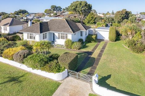 Photo of property in 1 Nikau Street, Tawhero, Whanganui, 4501