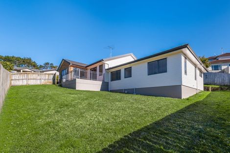 Photo of property in 100 George Deane Place, Greenhithe, Auckland, 0632