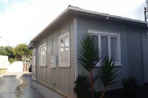 Photo of property in 13 Lavelle Road, Henderson, Auckland, 0612