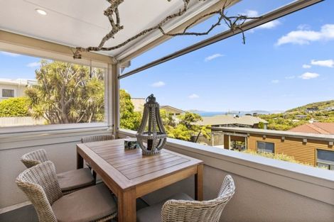 Photo of property in 115a Normandale Road, Normandale, Lower Hutt, 5010