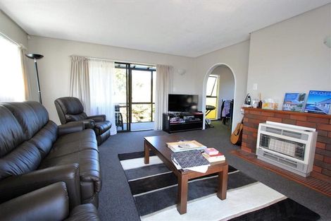 Photo of property in 13 Hibiscus Avenue, Hamilton Lake, Hamilton, 3204