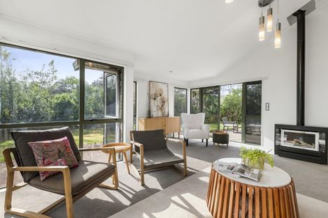 Photo of property in 43 Unsworth Drive, Unsworth Heights, Auckland, 0632
