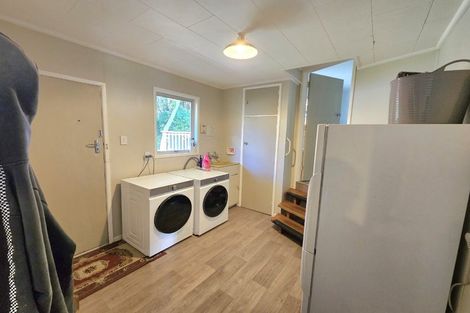 Photo of property in 235 Heta Road, Merrilands, New Plymouth, 4312