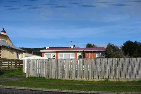 Photo of property in 126 Foyle Street, Bluff, 9814