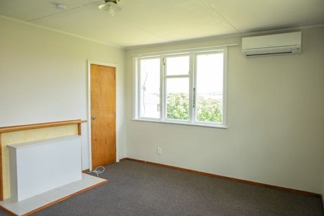 Photo of property in 37 Hillary Crescent, Belmont, Auckland, 0622