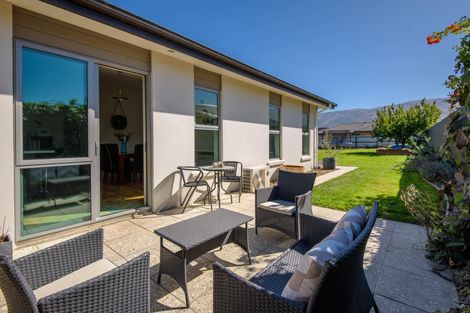 Photo of property in 4 Elite Court, Mount Pisa, Cromwell, 9383