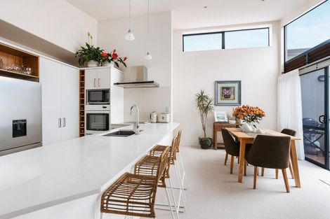 Photo of property in 15d Pacific Avenue, Mount Maunganui, 3116