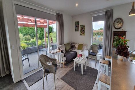 Photo of property in 9 Waipuna Grove, Levin, 5571