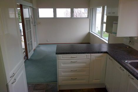 Photo of property in 63 Mcfadzean Drive, Blockhouse Bay, Auckland, 0600