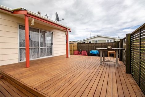 Photo of property in 18a Shortt Street, Foxton Beach, Foxton, 4815
