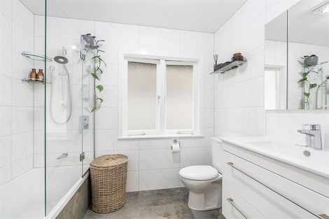 Photo of property in 136 Western Hills Drive, Kensington, Whangarei, 0112