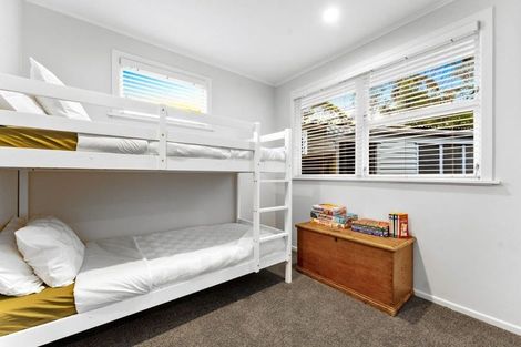 Photo of property in 60 Melba Street, Beach Haven, Auckland, 0626