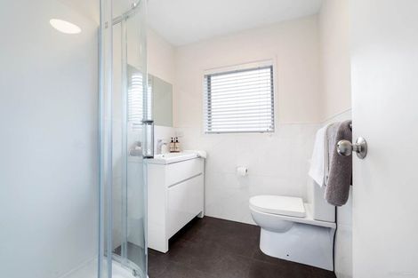 Photo of property in 626d Beach Road, Browns Bay, Auckland, 0630