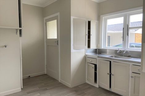 Photo of property in 40 Fulford Street, New Plymouth, 4310