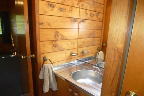 Photo of property in 6 Jacaranda Grove, Maungaraki, Lower Hutt, 5010