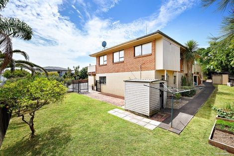 Photo of property in 1/36 Venus Place, Half Moon Bay, Auckland, 2012